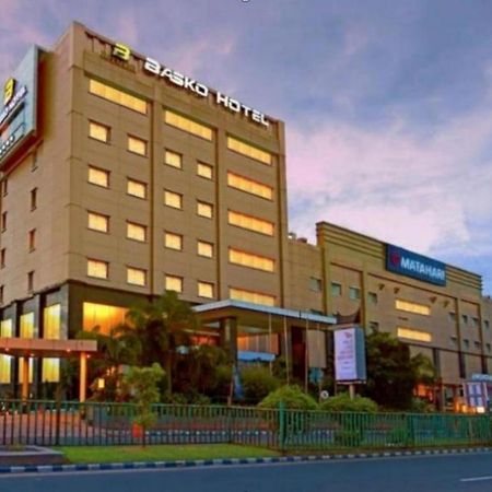 Grand Basko Hotel Padang  Bagian luar foto